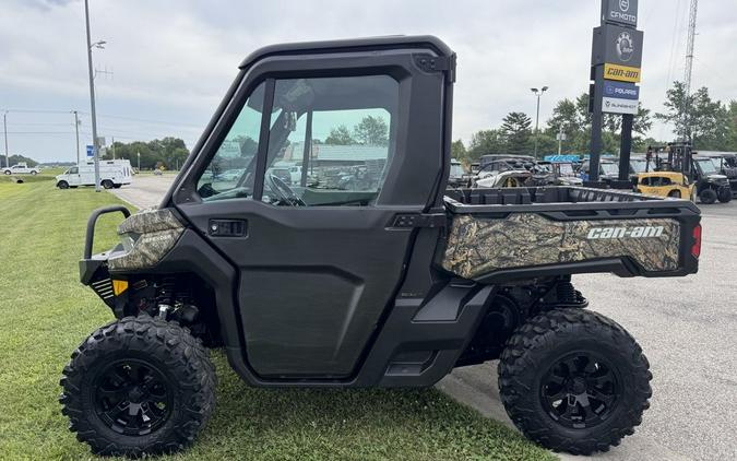 2019 Can-Am® Defender XT™ CAB HD10 Mossy Oak Break-Up Country Camo