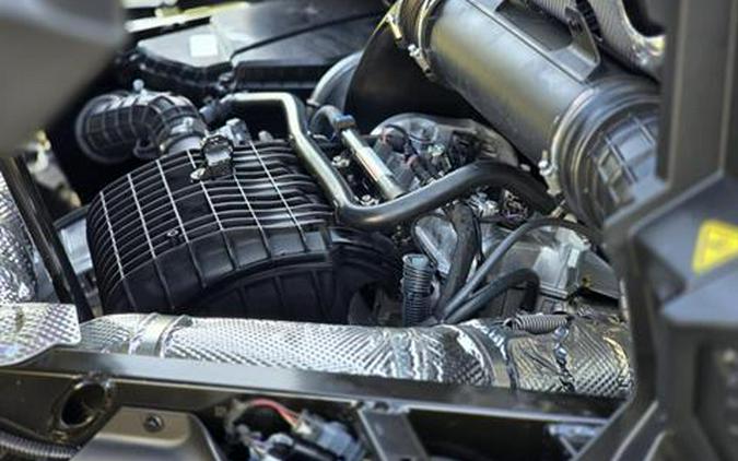 2026 Can-Am Defender Limited HD11