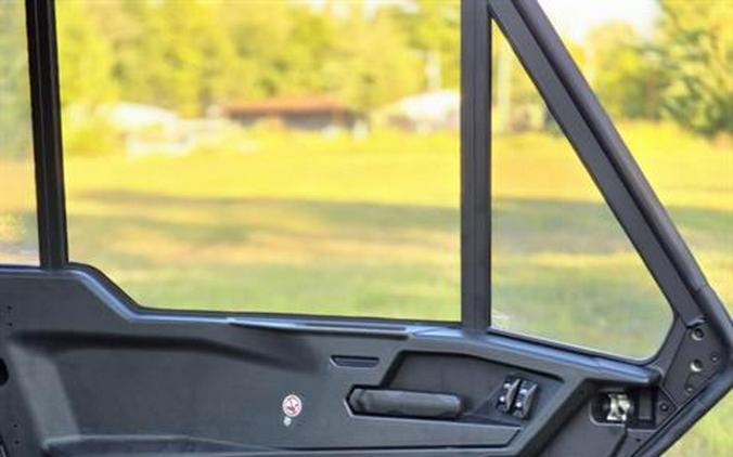 2026 Can-Am Defender Limited HD11