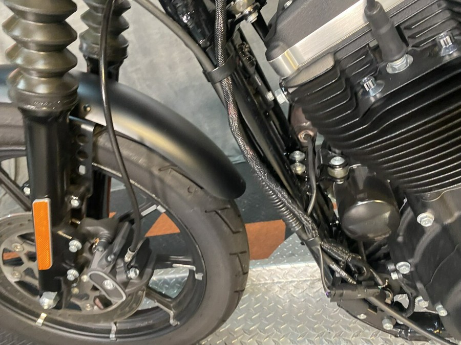 XL 883N 2021 Iron 883