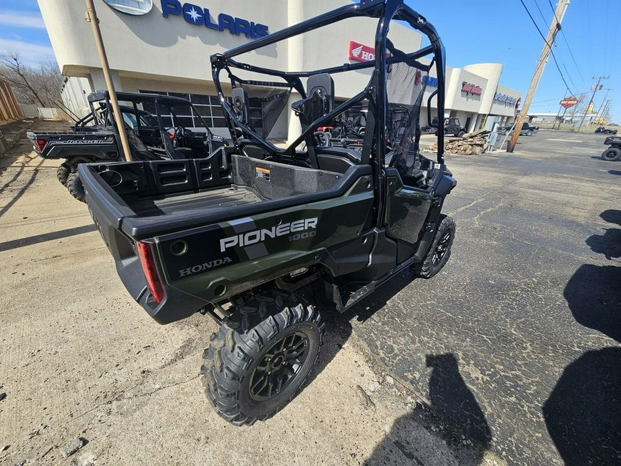 2024 Honda Pioneer 1000 Deluxe