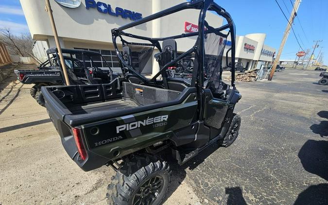 2024 Honda Pioneer 1000 Deluxe