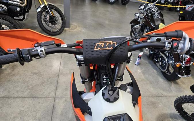 2025 KTM 125 XC