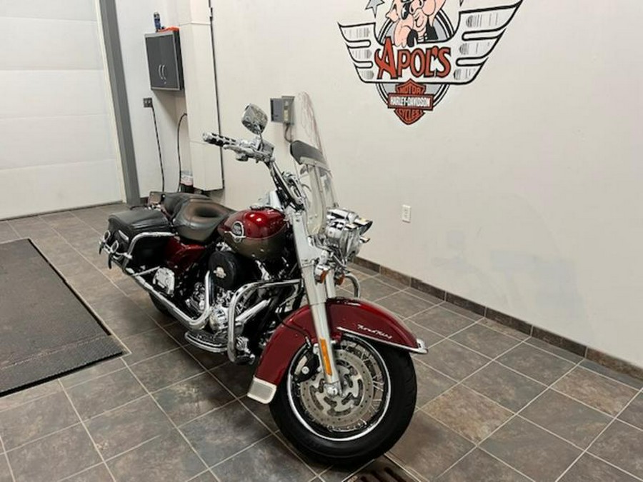 2009 Harley-Davidson® FLHRC - Road King® Classic