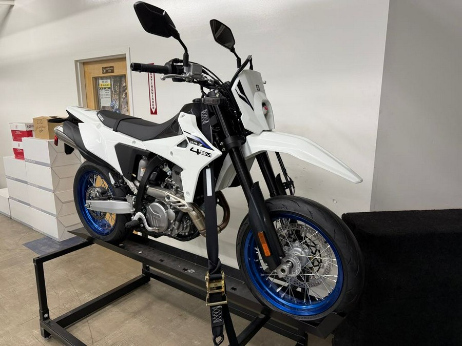 2025 Suzuki DR-Z 4SM Base