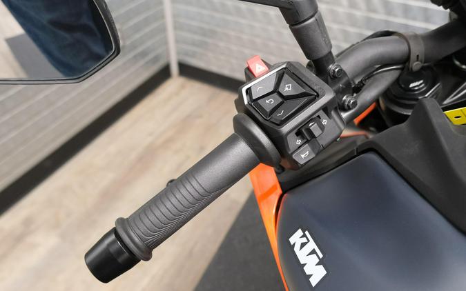 2024 KTM 250 DUKE