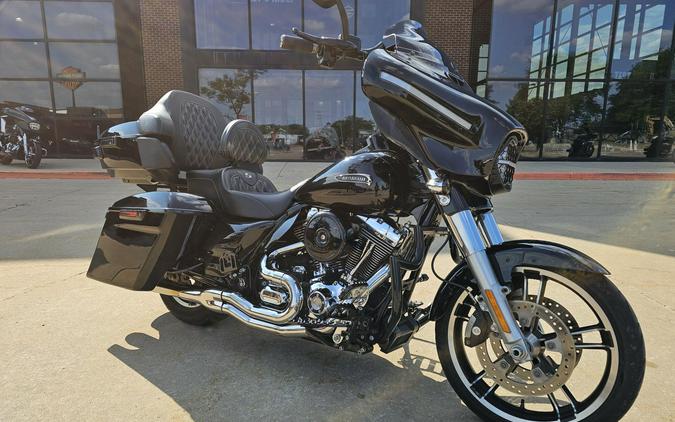 FLHXS 2016 Street Glide Special