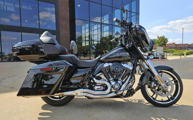 FLHXS 2016 Street Glide Special