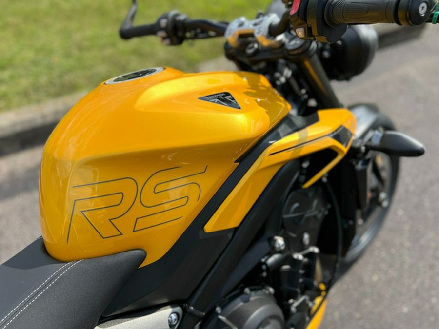 2024 Triumph Street Triple 765 RS Cosmic Yellow RS