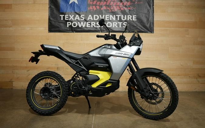 2025 Can-Am® Origin '73