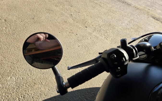 2025 INDIAN MOTORCYCLE SCOUT BOBBER LIMITED WITH TECHNOLOGY PACKAGE