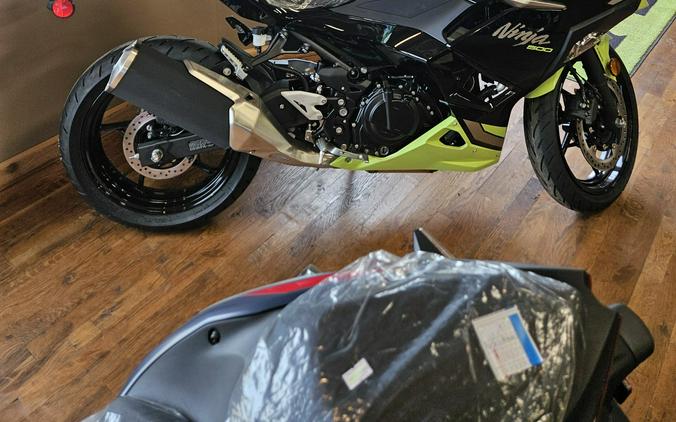 2026 Kawasaki Ninja® 500 ABS