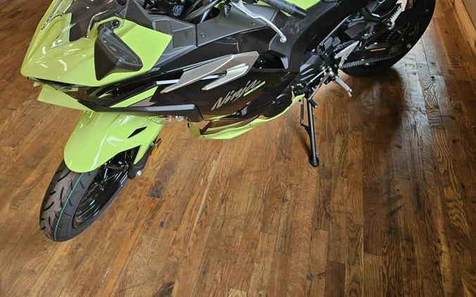 2026 Kawasaki Ninja® 500 ABS