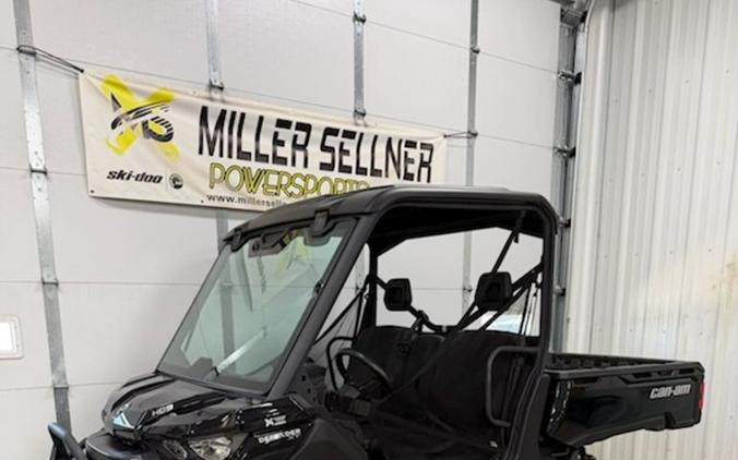 2023 Can-Am® 2023 Defender XT HD9 Black
