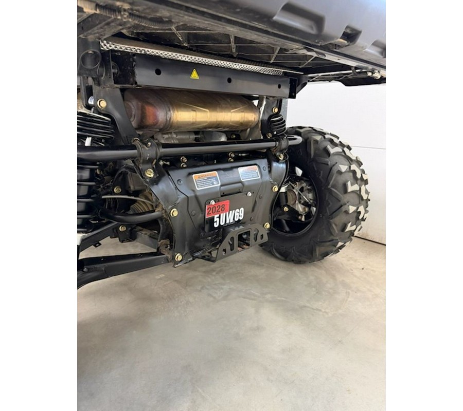 2023 Can-Am® 2023 Defender XT HD9 Black
