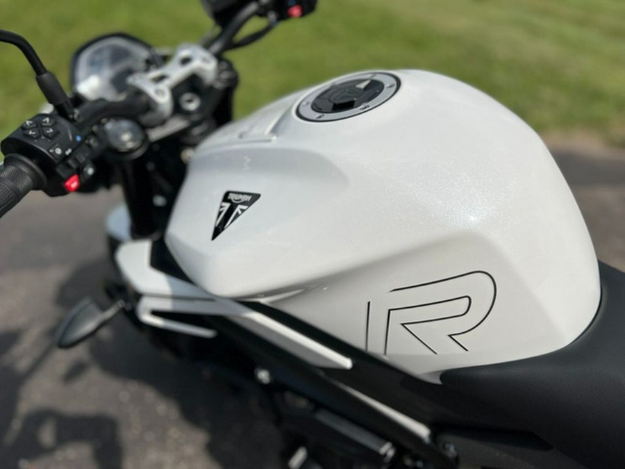 2024 Triumph Street Triple 765 R Crystal White REET TRIPLE R