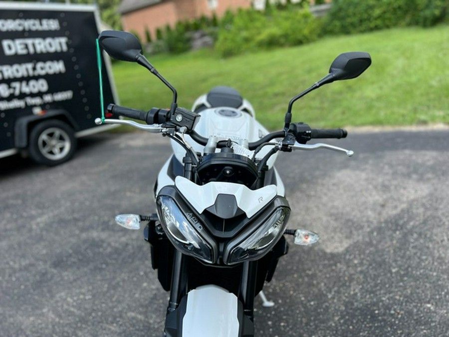 2024 Triumph Street Triple 765 R Crystal White REET TRIPLE R