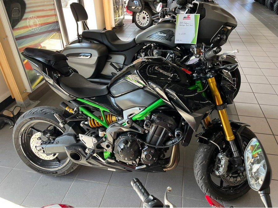 2024 Kawasaki Z900 SE