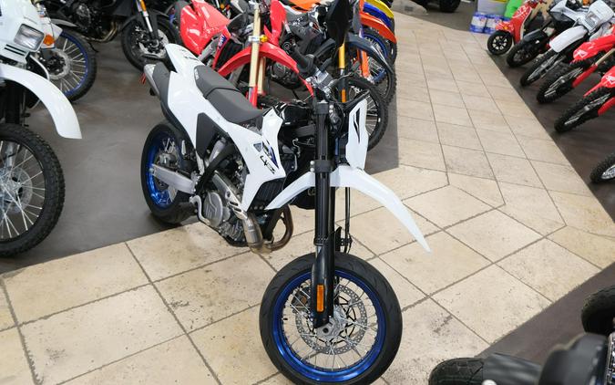 2025 SUZUKI DRZ400SM