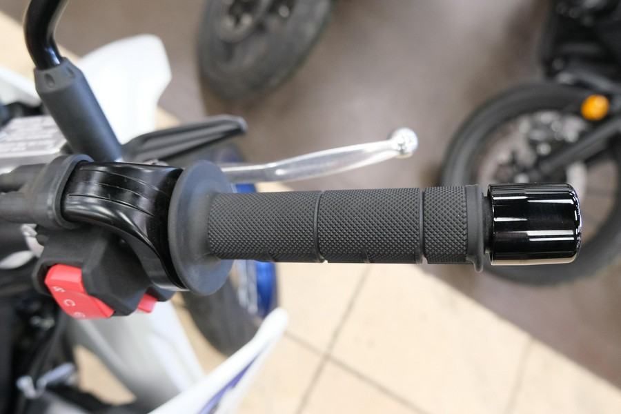 2025 SUZUKI DRZ400SM