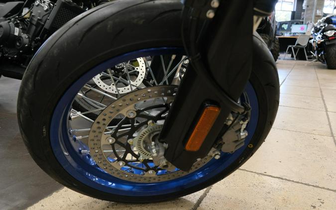 2025 SUZUKI DRZ400SM