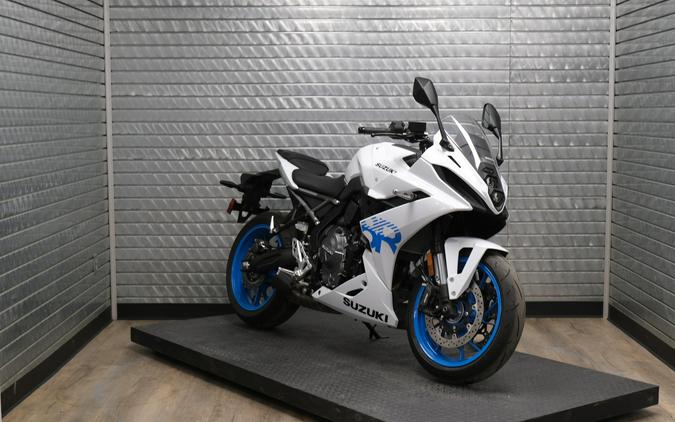 2026 SUZUKI GSX8R