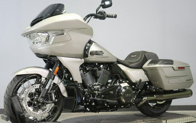 2023 Harley-Davidson CVO Road Glide FLTRXSE