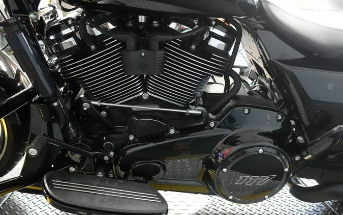 2025 Harley-Davidson Street Glide FLHX
