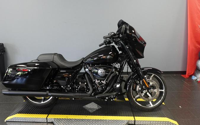 2025 Harley-Davidson Street Glide FLHX