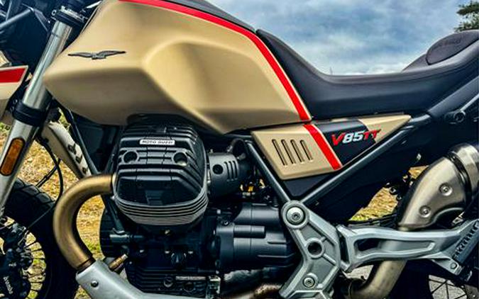 2020 Moto Guzzi V85 TT Travel