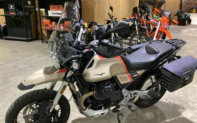 2020 Moto Guzzi V85 TT Travel