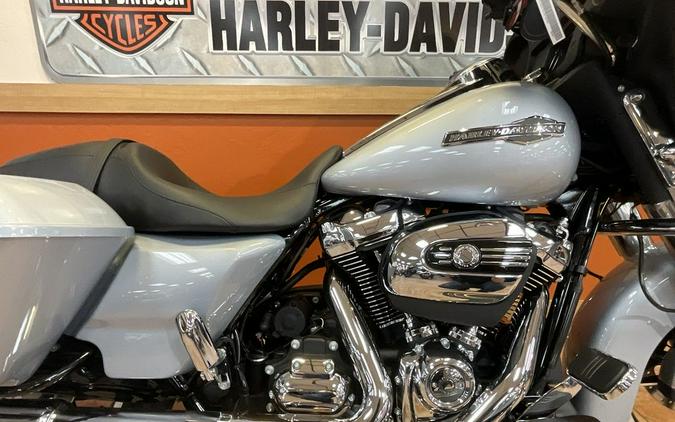 2023 Harley-Davidson® FLHX - Street Glide®