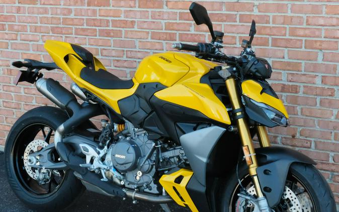 2026 Ducati Streetfighter V2 S