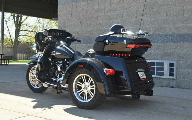2024 Harley-Davidson Tri Glide Ultra FLHTCUTG