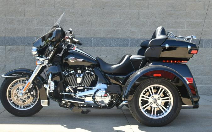 2024 Harley-Davidson Tri Glide Ultra FLHTCUTG