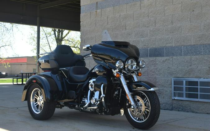 2024 Harley-Davidson Tri Glide Ultra FLHTCUTG