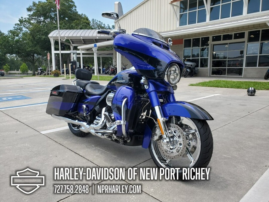 2017 Harley-Davidson CVO™ Street Glide