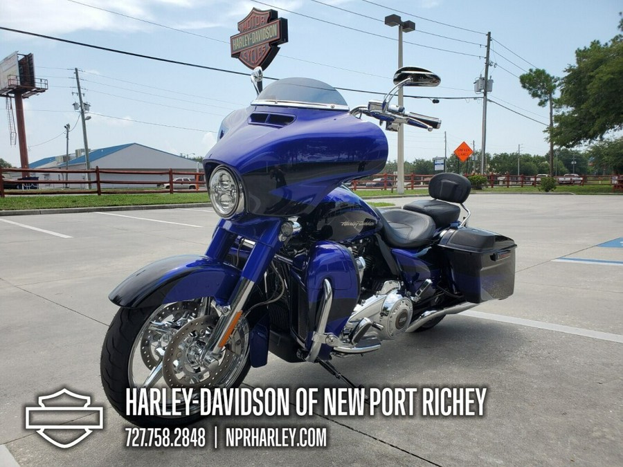 2017 Harley-Davidson CVO™ Street Glide