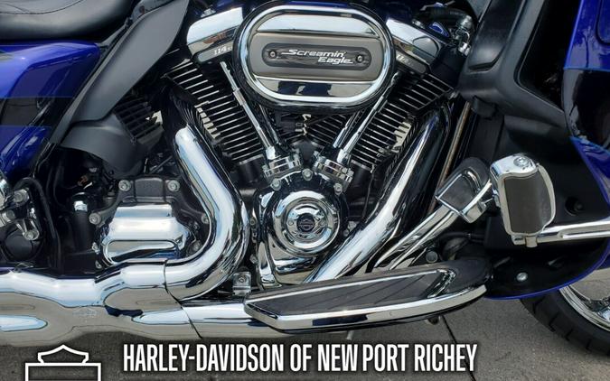 2017 Harley-Davidson CVO™ Street Glide