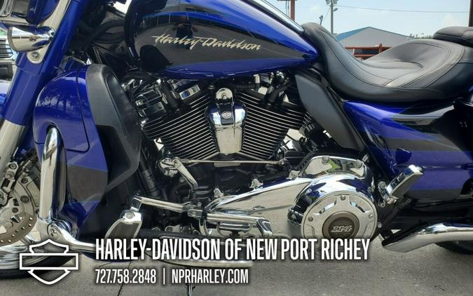 2017 Harley-Davidson CVO™ Street Glide