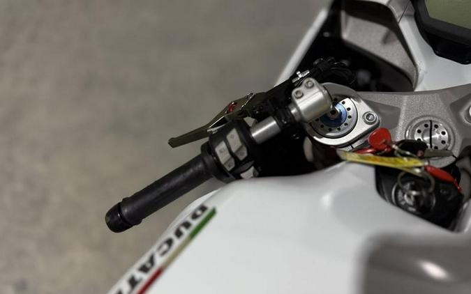 2019 Ducati SuperSport S Star White Silk