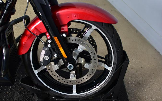 2025 Harley-Davidson Street Glide Brilliant Red