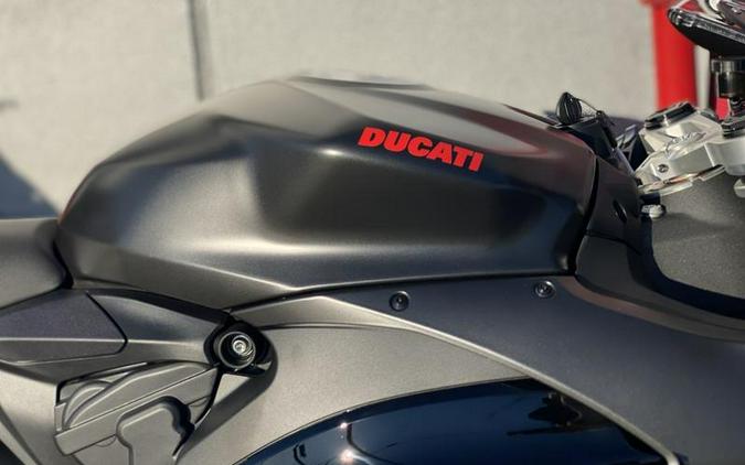 2024 Ducati Panigale V2 Black on Black