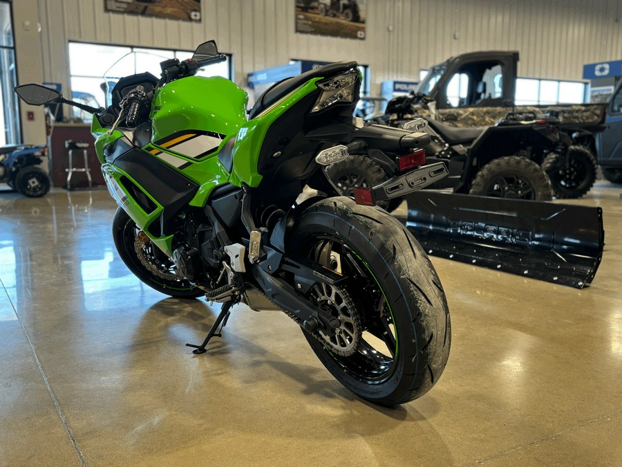 2025 Kawasaki Ninja® 650 KRT Edition ABS