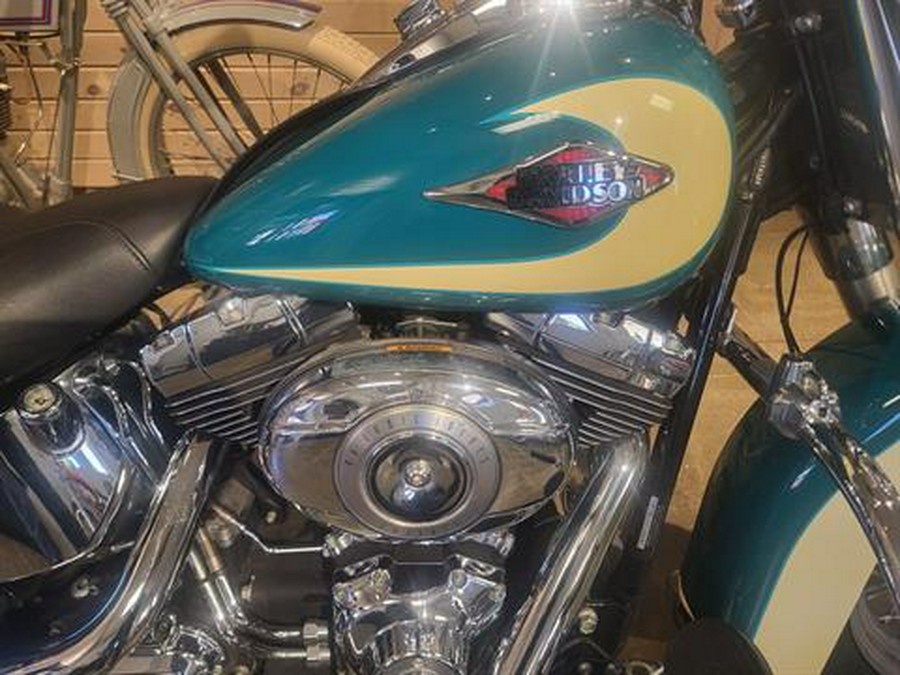 2009 Harley-Davidson FLSTC Heritage Softail® Classic