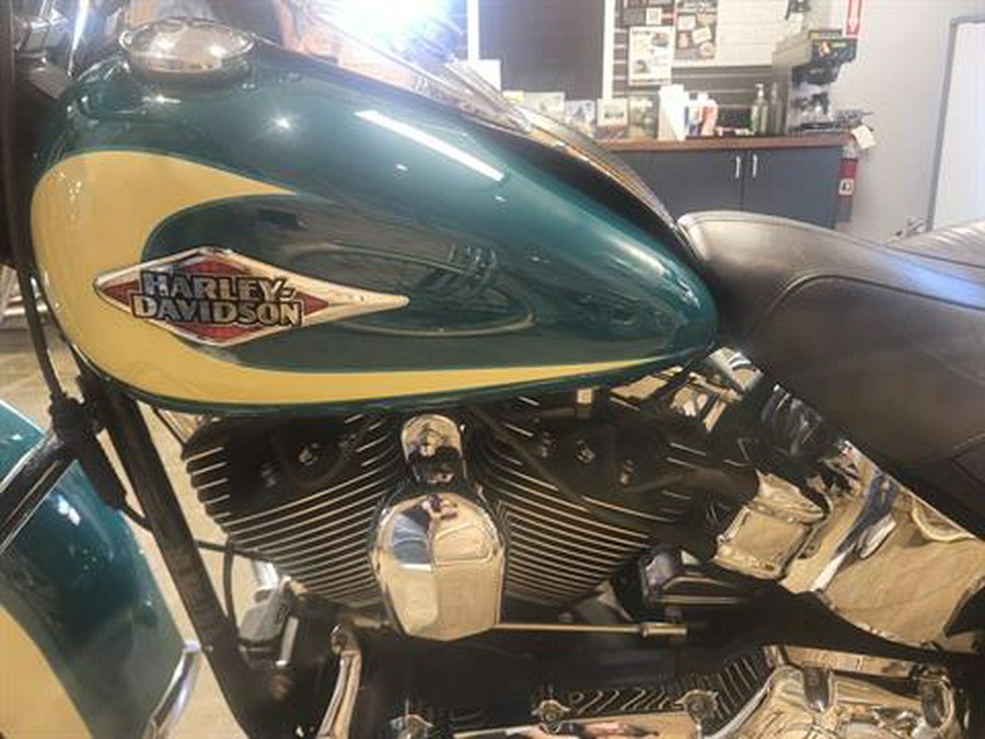 2009 Harley-Davidson FLSTC Heritage Softail® Classic