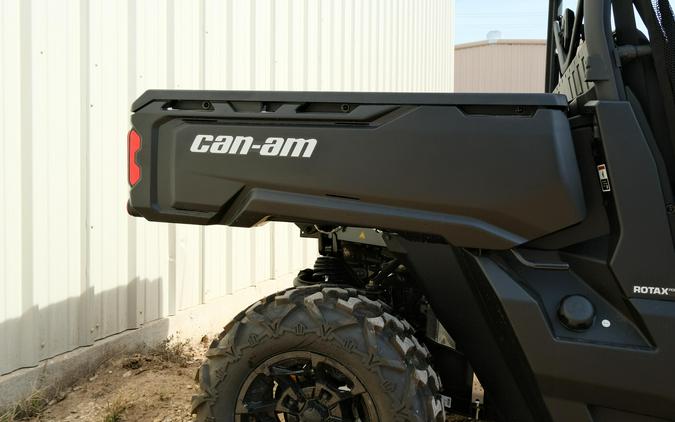 2026 CAN-AM DEFENDER MAX DPS HD7