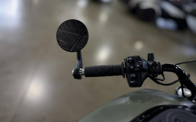 2026 Indian Motorcycle® Scout® Bobber Limited +Tech Moss Green Smoke