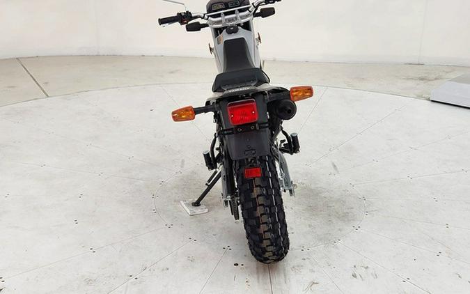 2027 Yamaha TW 200