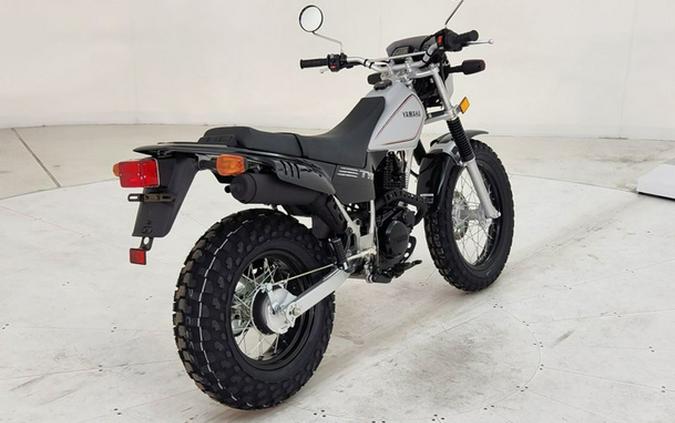 2027 Yamaha TW 200